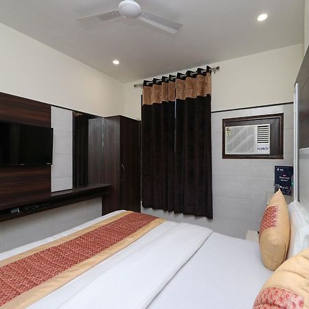 Oyo 11594 Hotel Tvs New Delhi Luaran gambar