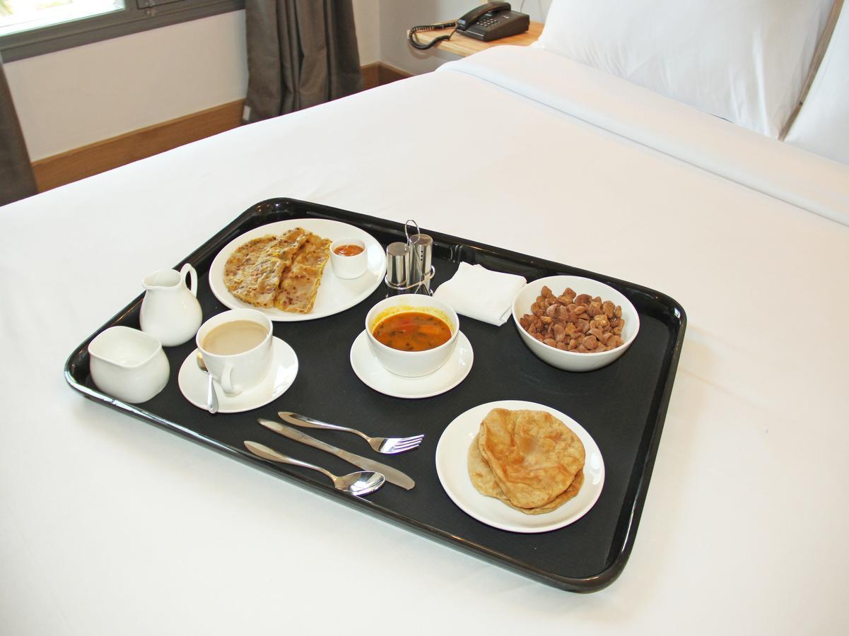 Oyo 11594 Hotel Tvs New Delhi Luaran gambar