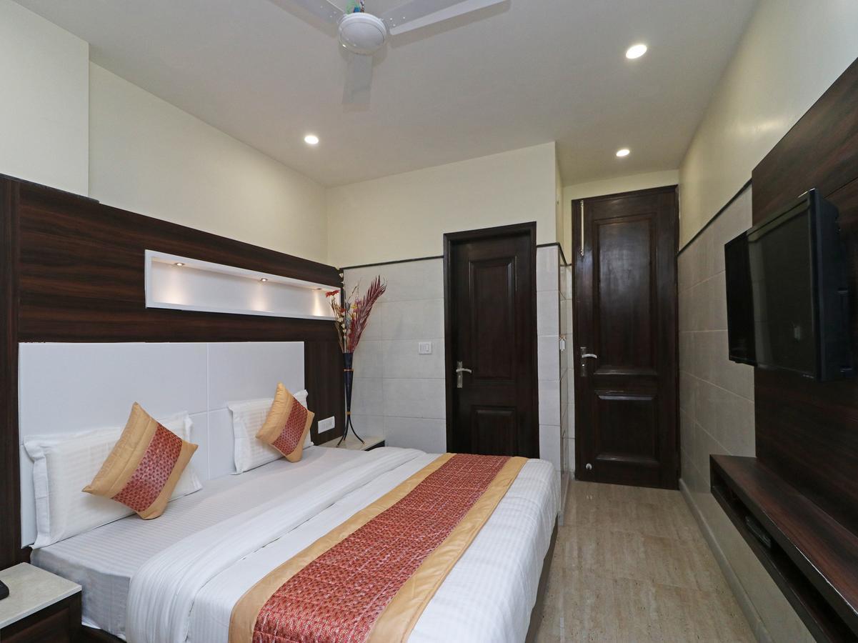 Oyo 11594 Hotel Tvs New Delhi Luaran gambar