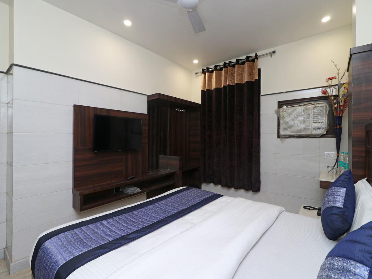 Oyo 11594 Hotel Tvs New Delhi Luaran gambar